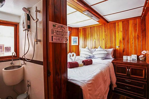 Manta Queen 8 double private cabin