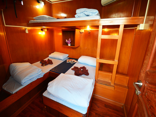 Manta Queen 3 four bed cabin